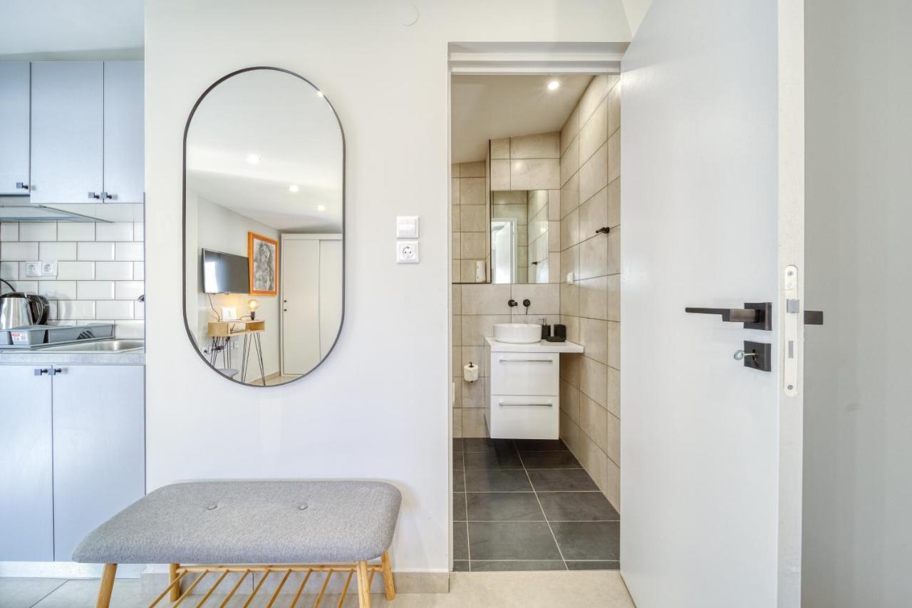 Chic Rooftop Studio W/ Terrace - Near Acropolis Athen Exterior foto